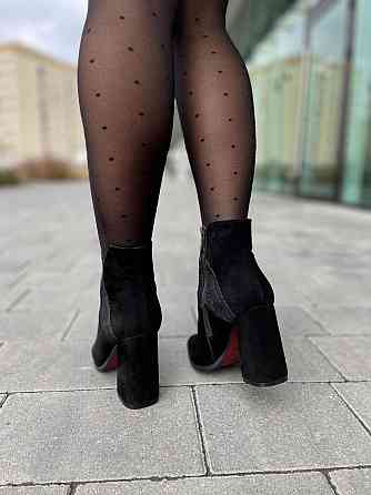 Nivelle Черевики жіночі NIVELLE чорні натуральна замша каблук 9см размеры 35р.36р.37р.38р. (361 Коломия