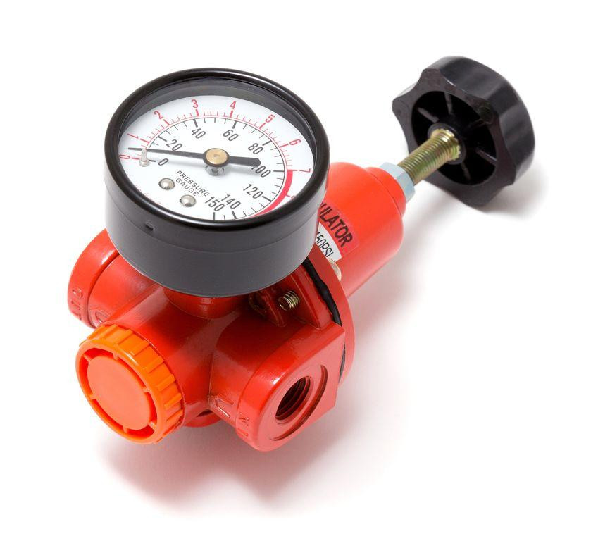 Регулятор давления с индикатором 1/4