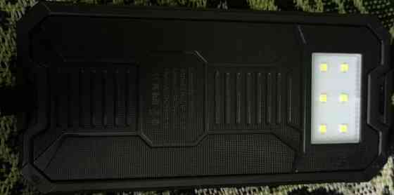 Павербанк с Солнечной понеллю . Киев