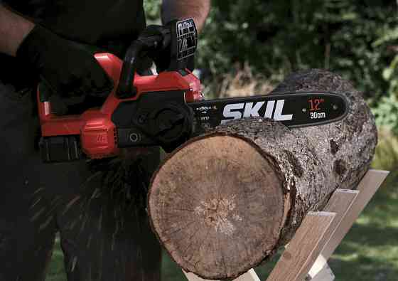 Пила цепная аккумуляторная бесщеточная, SKIL 0534 CA + энергокомплект 3111 АА 11073400102 (аккумулятор 4,0 Ah, зарядное Одесса