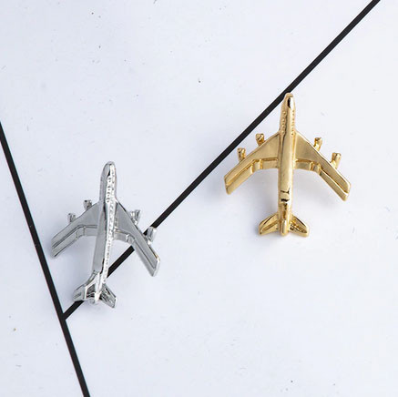 Брошка для мужчины 2019 Самолет Киев - изображение 3