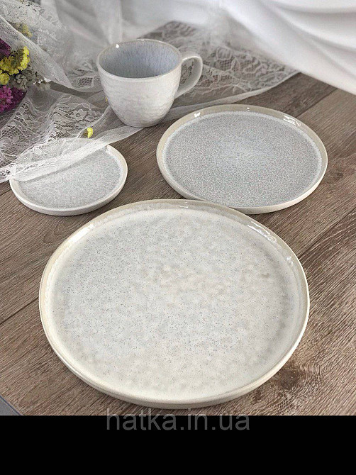 Тарілка Olens "Вайт-стоун" 27х1,5 см коло з бортиком кераміка біла із сірими домішками для дому та ресторану Київ - фото 1