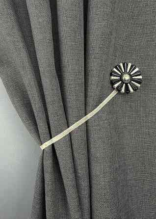 Магніти для штор і гардин Хризантема набір 2 шт Чорний з золотистим (81-305) Київ