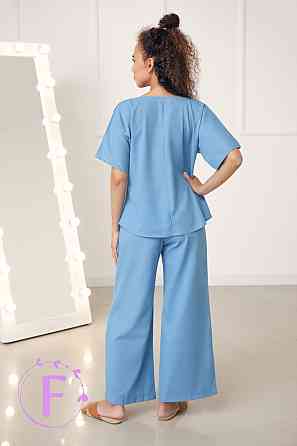 Жіночий костюм вільного крою з натурального льону "Delux" оптом | Розпродаж моделі Блакитний, 42-44 Київ