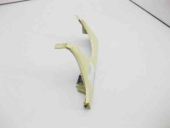 Mercedes-Benz  A2108200212 Накладка під правою фарою E-Class W210 до рестайлінгу Одеса