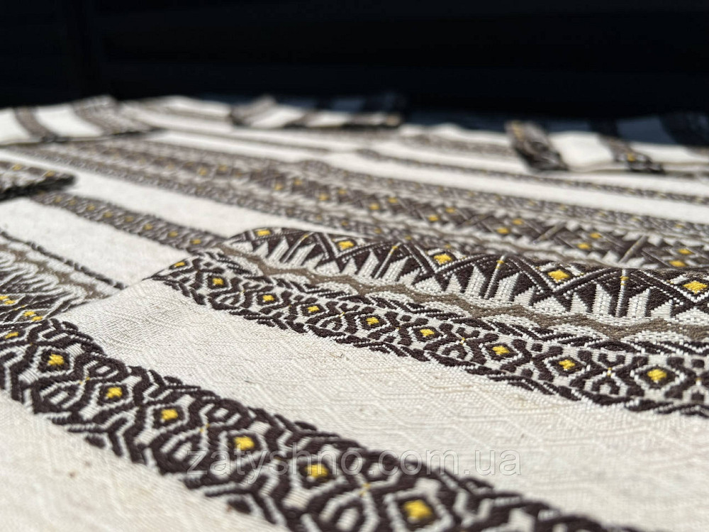 Вишита кавова скатертина на льону Київ - фото 2