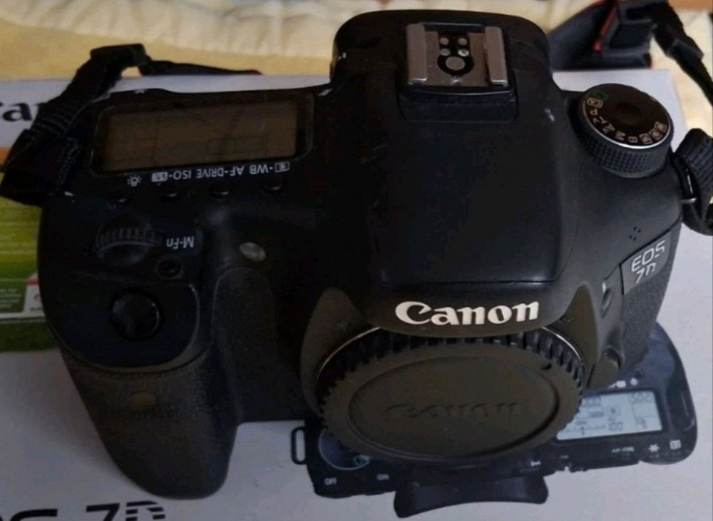 Canon EOS 7D, body, полный комплект, пробег 11600. Харьков - изображение 2