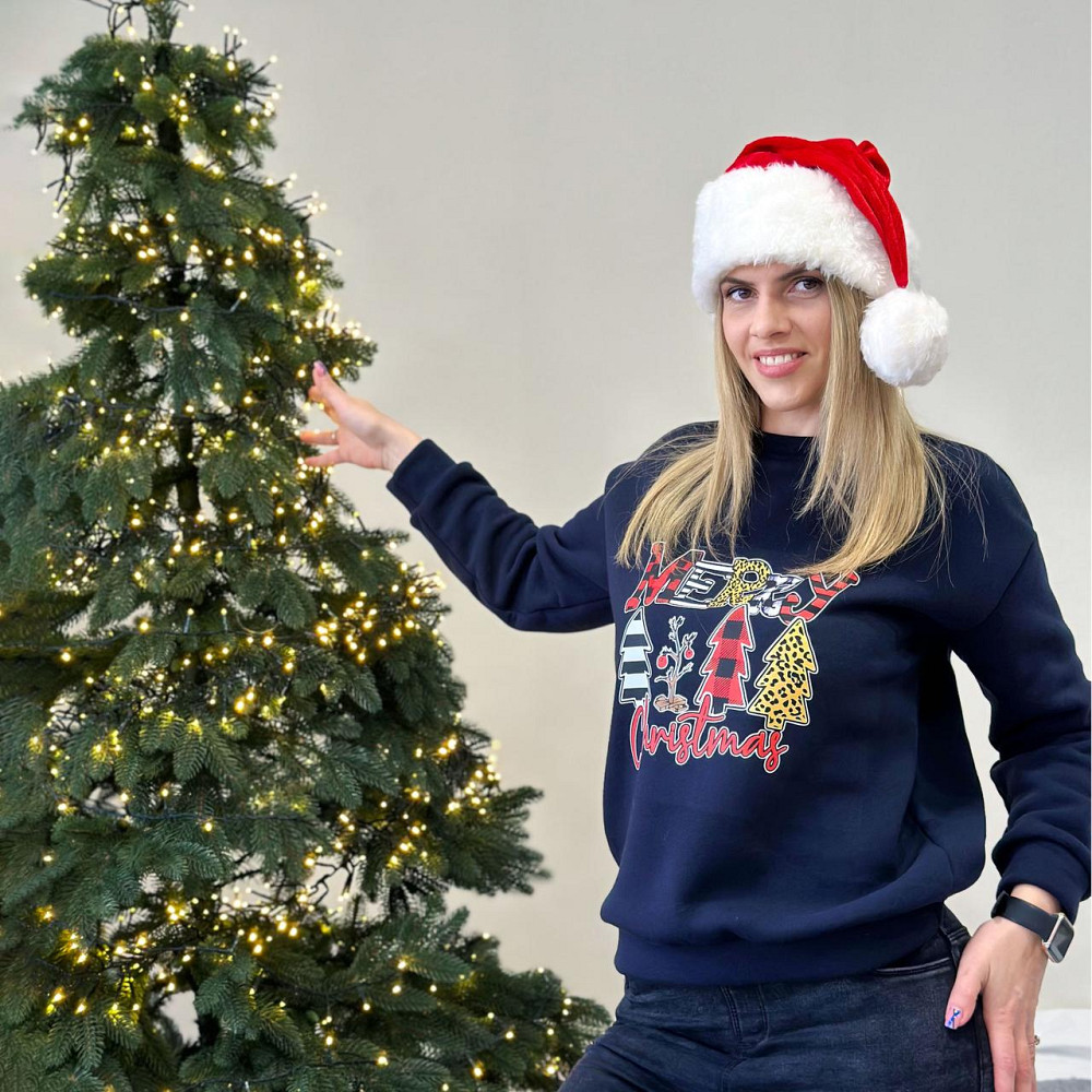 Женский батник с праздничным принтом 