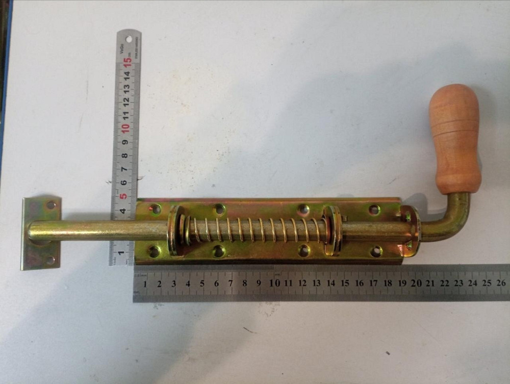 Засув пружинний 300мм ригель 14мм в жовтому оцинку з дерев'яною ручкою польського виробника Киев - изображение 6