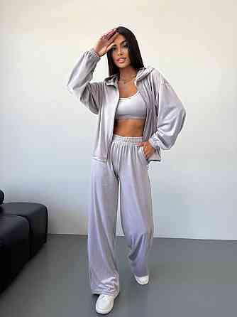 Женский стильный прогулочный костюм тройка: кофта топ и брюки из мягкого велюра Серый, 46/48 Одесса