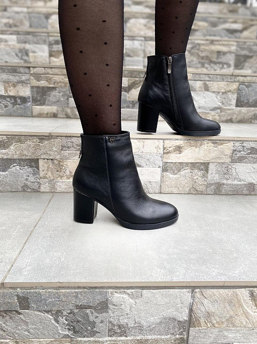 Жіночі черевики YDG-bellini чорні натуральна шкіра висота каблука 7см розмір 36 (2023) Коломия - фото 4