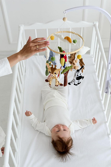 Дитячий мобіль на ліжечко WoollyFox "Теплі пригоди: слон, жирафа, папуга, лев і зебра" Київ - фото 5