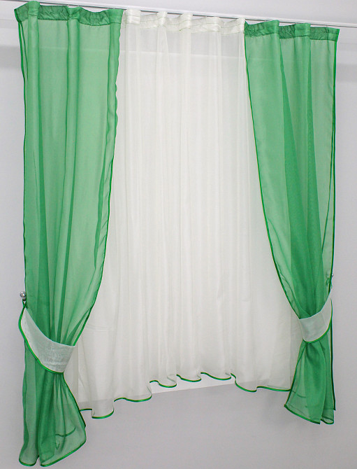 Кухонний комплект VR-Textil № 051к тюль і шторки з підв'язками зелений з молочним 270х170 см (50-778) Київ - фото 2