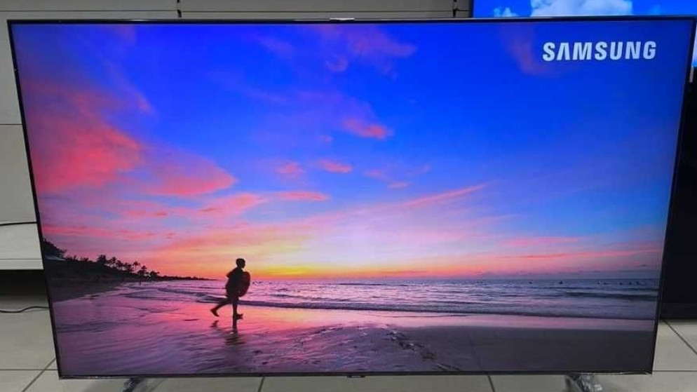 Телевизор Безрамный: 55