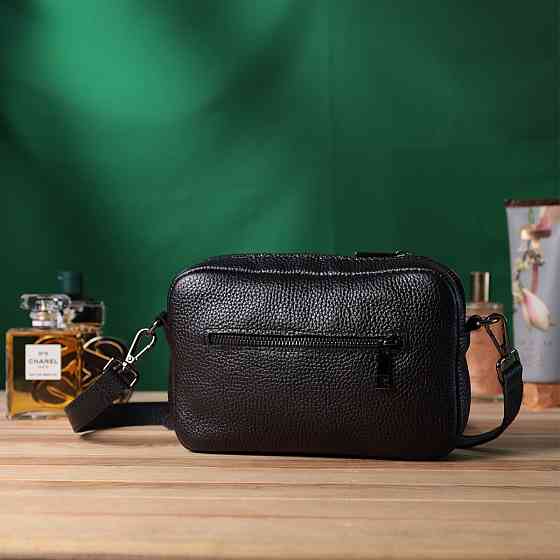 Класична сумка крос-боді із зернистої натуральної шкіри Shvigel 22842 Чорна Київ