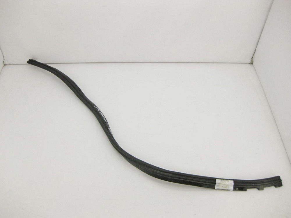 Mercedes-Benz  A2206280098 Ущільнювальна гумка середня на перегородці відсіку моторного S-Class W220 CL C215 Одесса - изображение 2