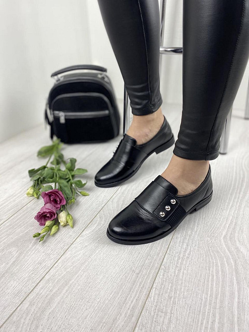 MILLI GOLD Туфлі жіночі MILLI GOLD 359-1705 чорні (весна-осінь, шкіра натуральна) (3307) Коломыя - изображение 1