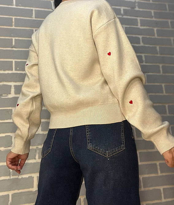 Светр жіночий A-N 7075 оверсайз широкий вишиті серця, бежевий, one size Київ - фото 5