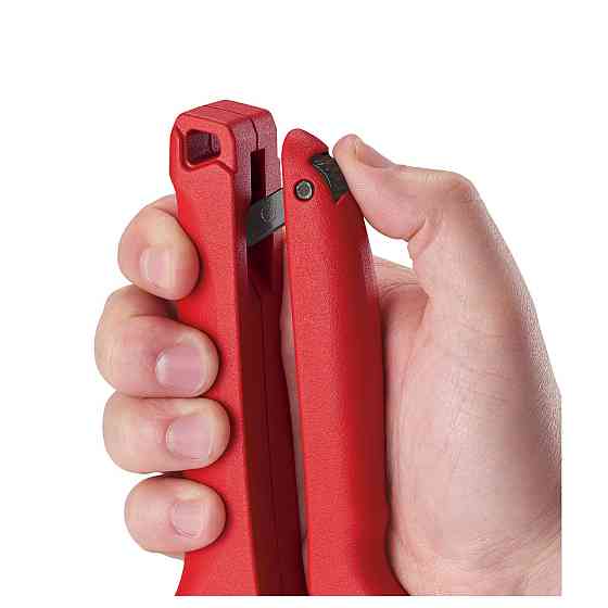 Різак для ПВХ труб до 60мм з храповим механізмом MILWAUKEE 4932464173 Одеса