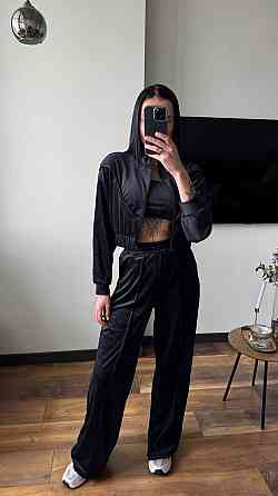 Женский плюшевый костюм тройка: кофта топ и штаны велюр Черный, 42/44 Одесса