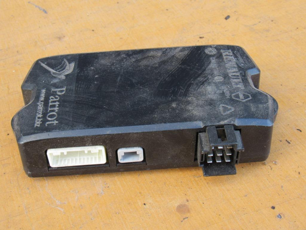Модуль Parrot Bluetooth Renault Laguna III 2007-2015 (8200624041-G) Ковель - фото 1