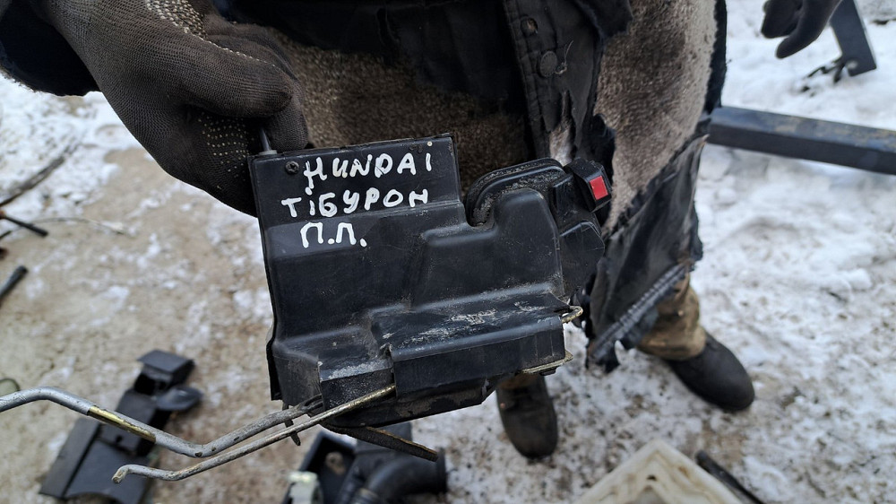 Замок передней левой двери Hyundai Tiburon 2003–2008 Киев - изображение 1