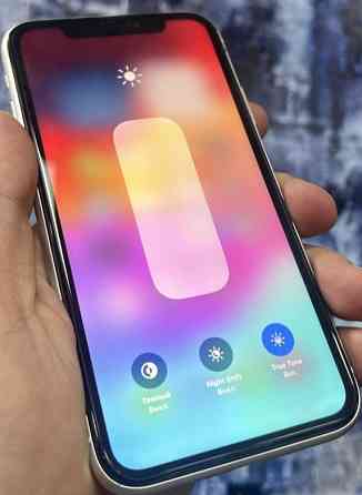 Айфон iPhone XR White 64Gb Neverlock. Киев