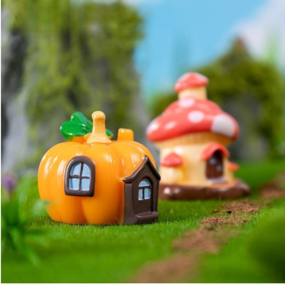 Миниатюрный сказочный домик 4 х 3.3 см для микроландшафта, хендмейда Одесса - изображение 3