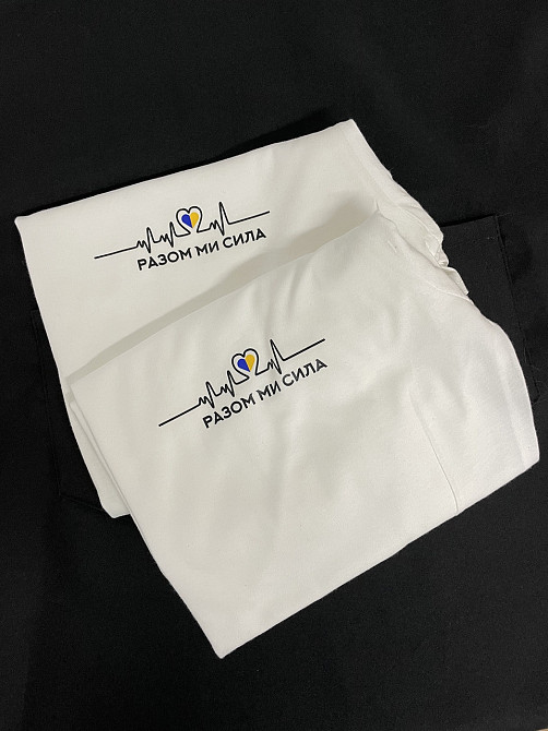 Парні патріотичні футболки - Разом ми сила - з прапорцем України Чернівці - фото 2