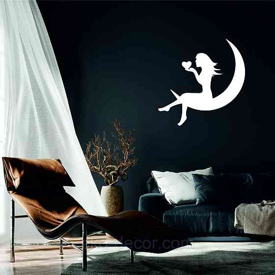 Декоративне настінне 3D Панно «Дівчина на місяць», Декор на стіну з об'ємом Київ