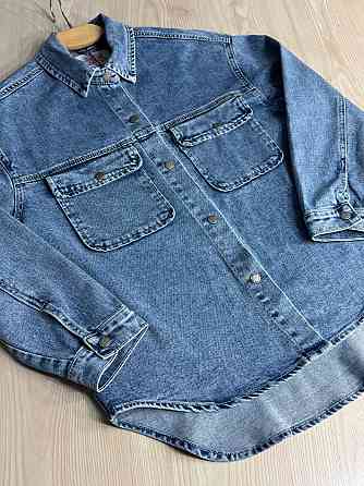 Рубашка женская Dicesil 2065 джинсовая оверсайз с накладными карманами голубая, голубой, 3XL Киев