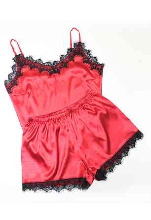 Піжама жіноча атласна майка і шорти з мереживом Червоний 44 Харків