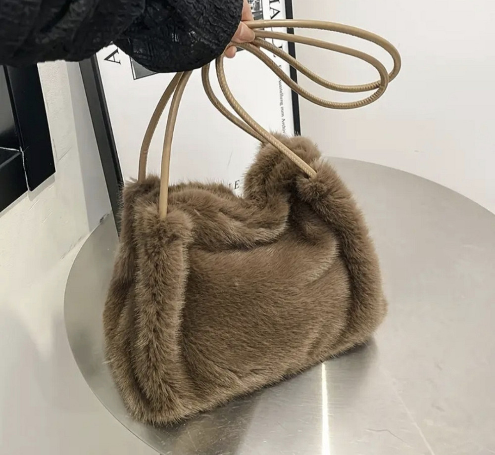 Сумка зі штучного хутра Коричнева Сміла - фото 3