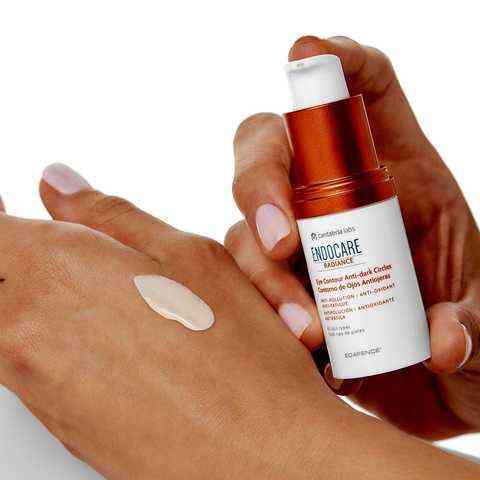 Антиоксидант крем-контур навколо очей проти темних кіл і набряків Endocare Radiance Eye Contour Anti-Dark Circles CANTABRIA, 15 мл Дніпро