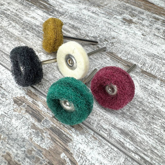 Набор полировальных кругов Ø25 мм для дремеля: абразивные 20 шт и войлочные 5 шт для гравера Киев