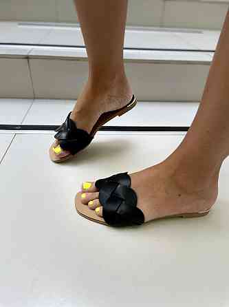 Seben Жіночі шльопанці зі штучної шкіри на низькому ходу чорні класичні Seben T125-1 р. 39-41 Коломия