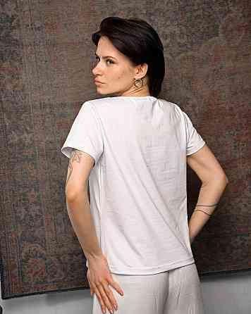 Женская футболка вышиванка  бело-синяя ПП7434 Одесса