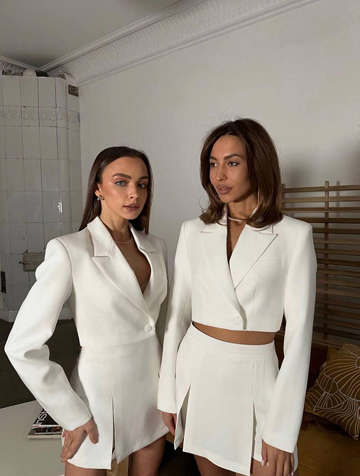 Женский стильный костюм двойка: жакет и юбка-шорты костюмка Одесса - изображение 5