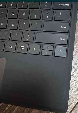 Планшет Microsoft Surface Pro 6 i7 8/256Gb. Киев