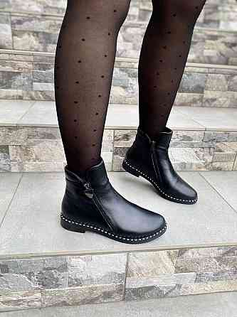 Vesna Черевики жіночі VESNA чорні натуральна шкіра з хутром висота 11 см (2422) 36 і 39 Коломия