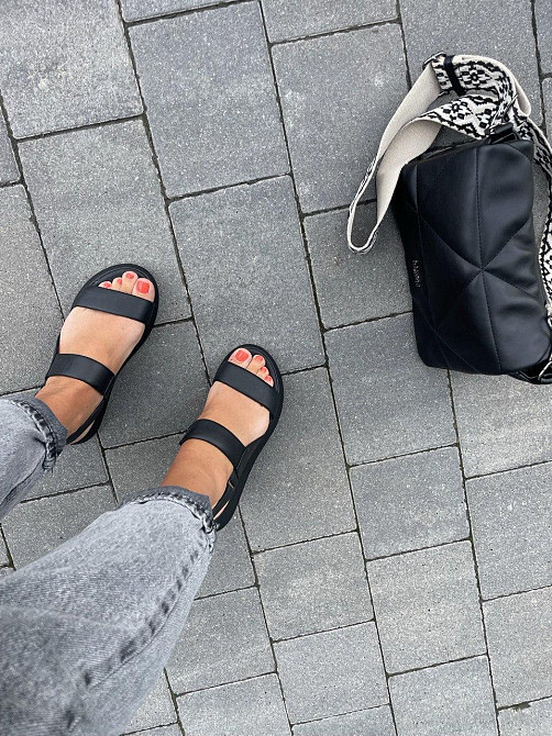 teona Жіночі босоніжки шкіряні чорні TEONA 290 літні, на низькій підошві р. 36-40 / Взуття з на Коломыя - изображение 10