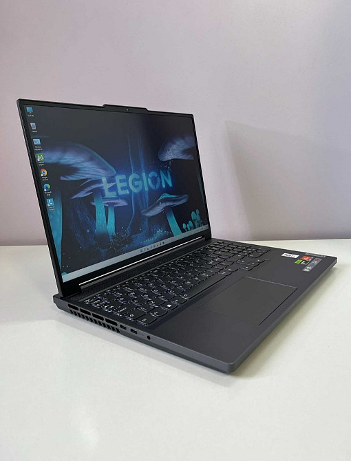 Новый Legion Slim 5 RTX 4060 8 Gb Ryzen 5 7640HS 16