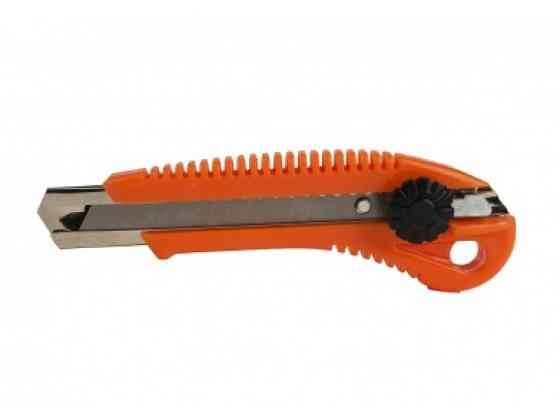 Нож для линолеума Sturm, сегмент. 1076-04-P1 (читать описание) Ровно