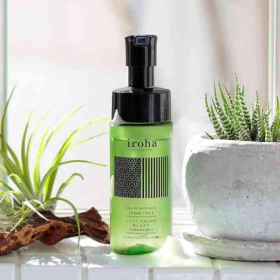 Пена для интимного ухода Iroha Intimate Wash Foam Type Bergamot and Bitter Orange 150 мл Sex Aura Киев