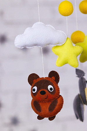 Детский мобиль на кроватку для младенцев WooolyWool 