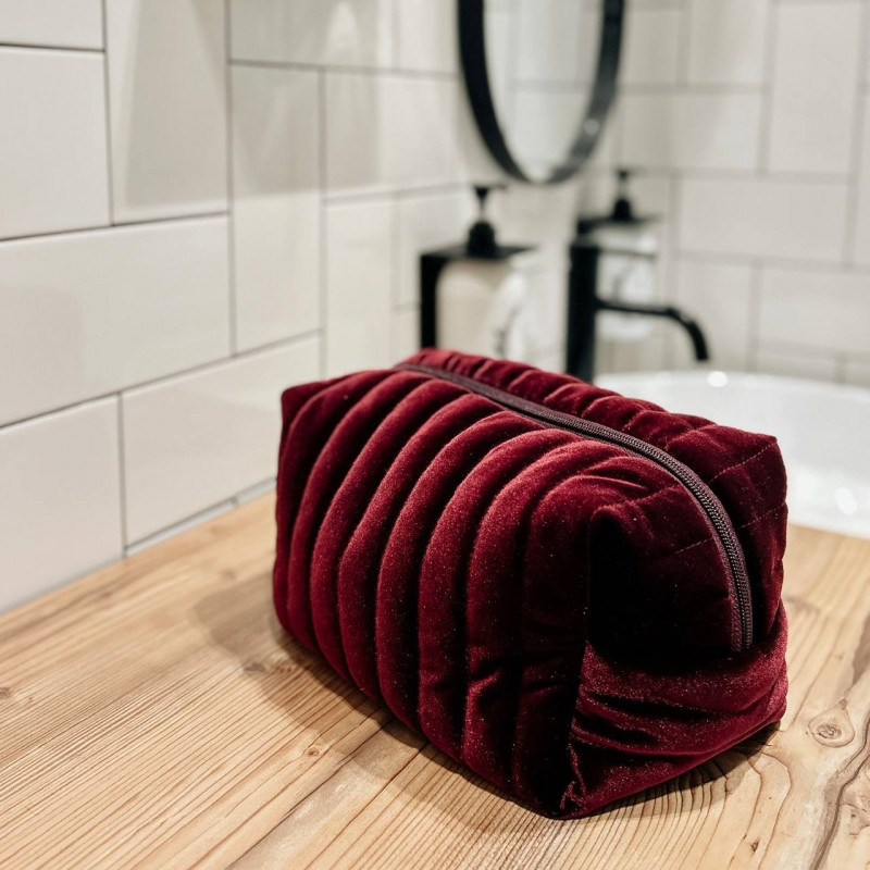 Большая женская бархатная косметичка 24x13x13 см (Бордовый) Сумы - изображение 1