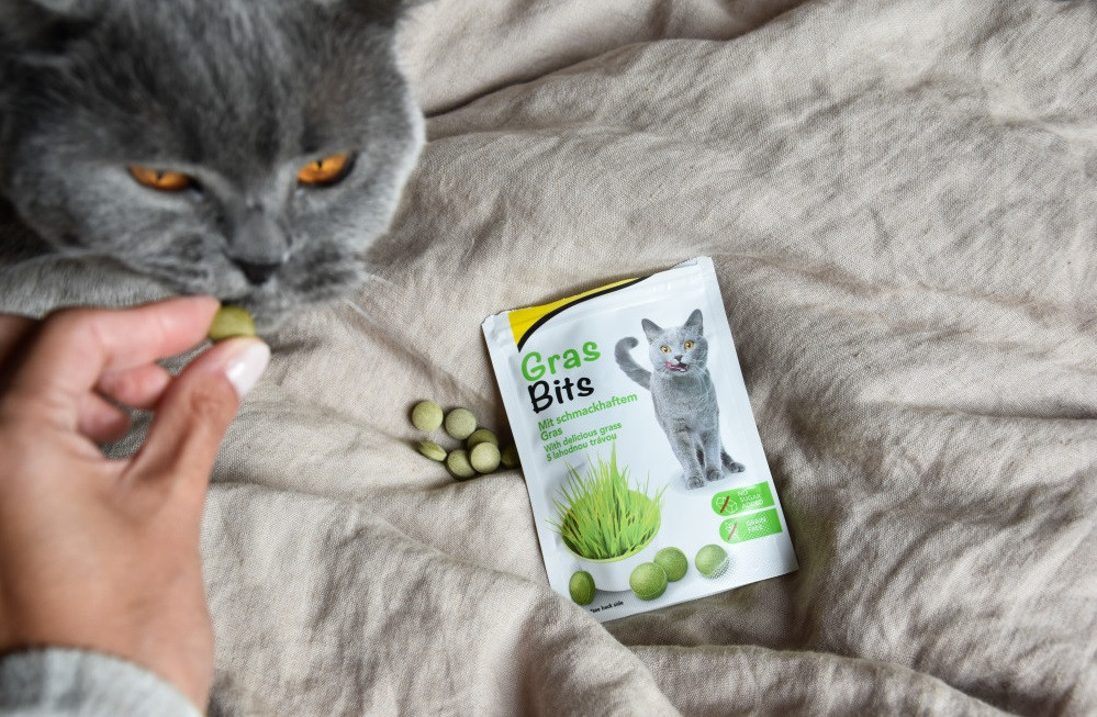 Витамизированные таблетки для кошек GimCat Gras Bits травяные шарики, пауч, 425 г Винница - изображение 4