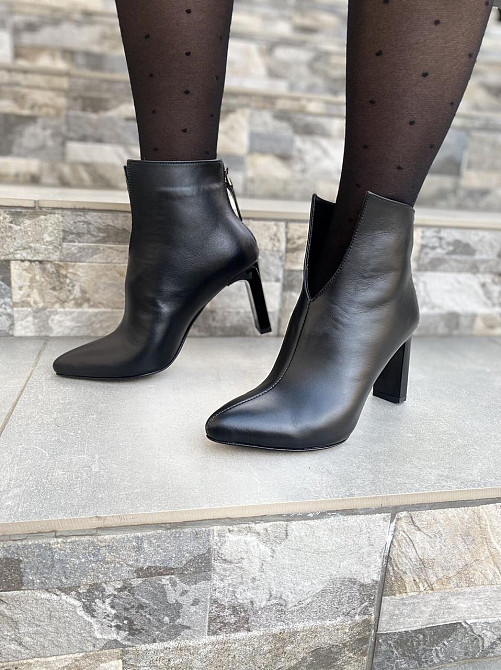 Crisma Жіночі черевики CRISMA чорні натуральна шкіра каблук 8см висота 10см розмір 38 (4371) Коломыя - изображение 3