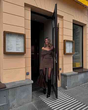 Жіноча сукня з щільного рубчика з спущеними плечами Одеса