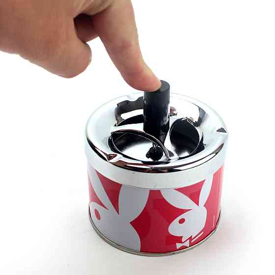 Попільничка "PLAYBOY", рожевий, метал Рівне